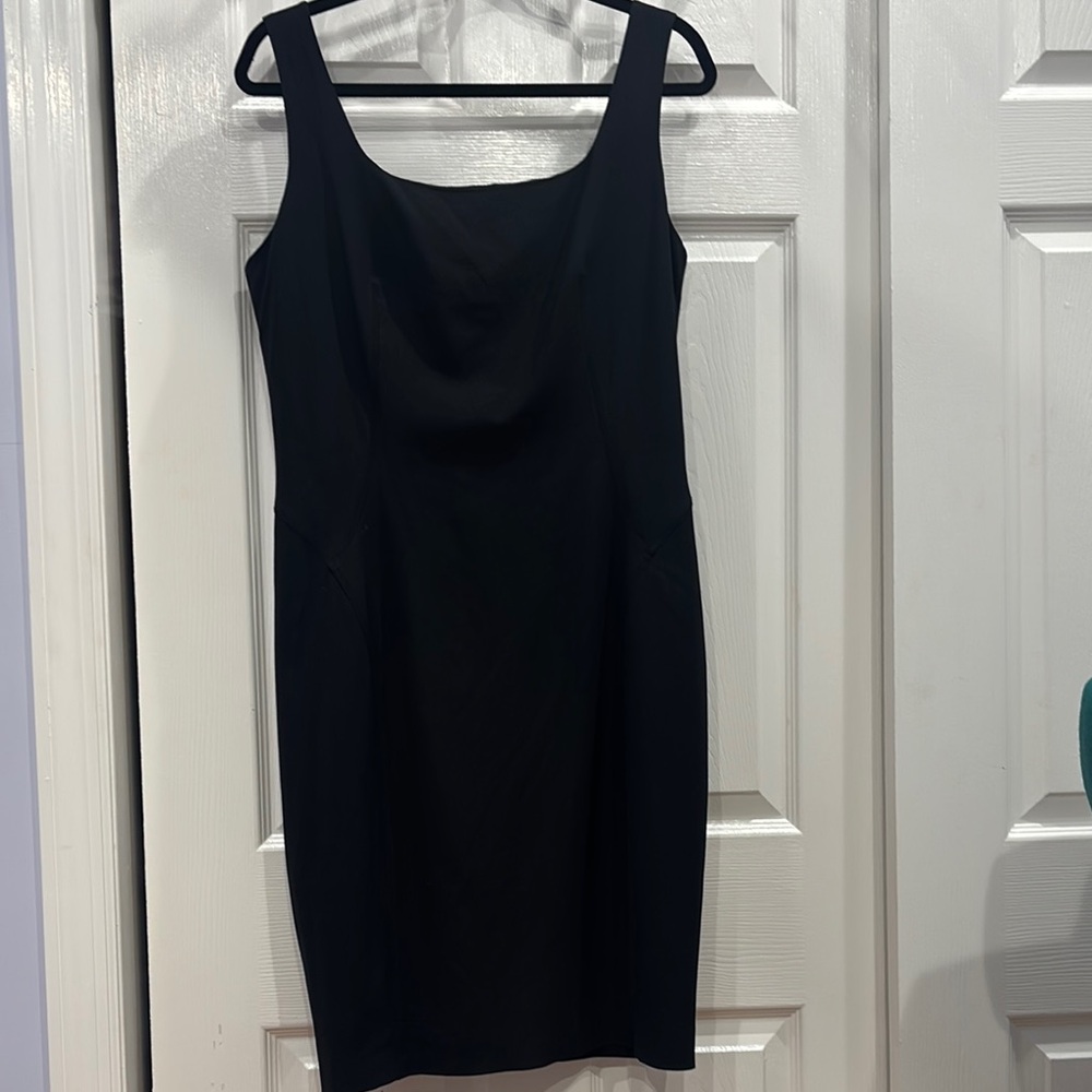 Magaschoni Elegant Black Midi Dress